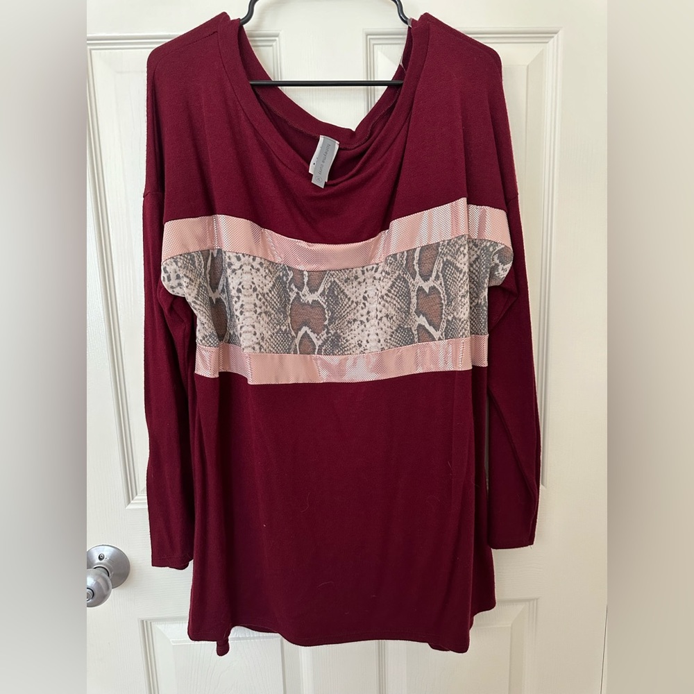 Honeyme Curvy XL Long Sleeve Top Marroon With Snake Print